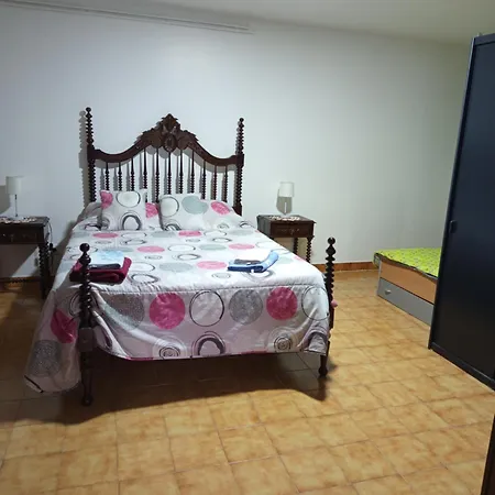 Holiday home Moradia Lili *